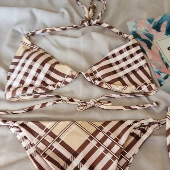 Shein 2 Piece Halter tie Bikini Swimsuit, Brown/Tan, Size Small - Picture 2 of 4